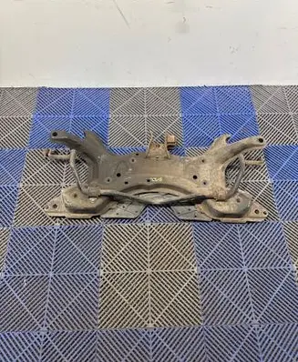 Toyota Prius (XW20) Front subframe
