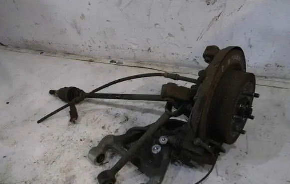 Nissan Navara Rear wheel hub