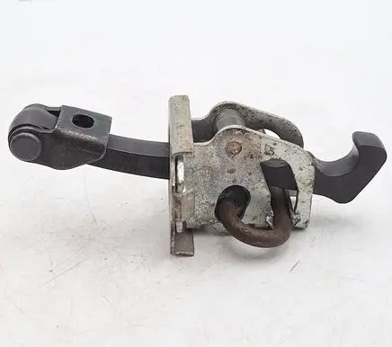BMW X3 E83 Front door check strap stopper 3330951 41513330951 3453230