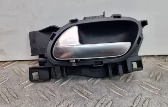 Citroen DS3 Front door interior handle 9683446877 9683446177