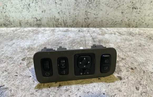 Wing mirror switch