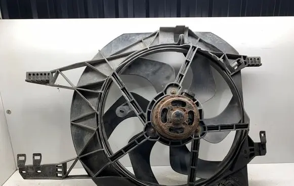 Renault Trafic II (X83) Electric radiator cooling fan 1831247 8200151873E 1831199016