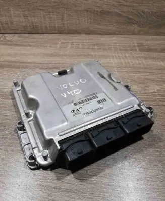 Volvo S40, V40 Engine control unit/module ECU 8200065994 0281010440