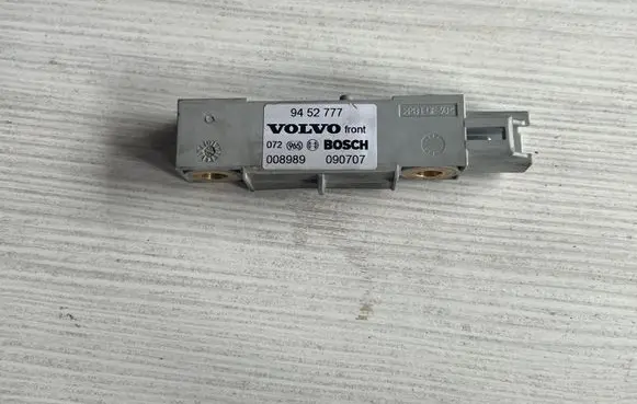 Volvo V70 Airbag deployment crash/impact sensor 9452777