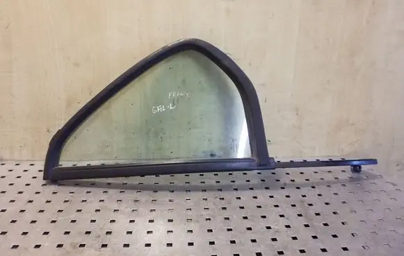 Opel Frontera B Rear vent window glass 