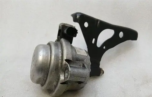 Porsche 718 Cayman 982 982c Engine mount bracket 98137505982