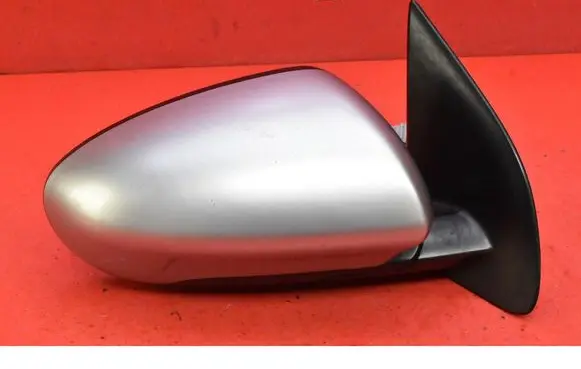 Nissan Qashqai Front door electric wing mirror 026202