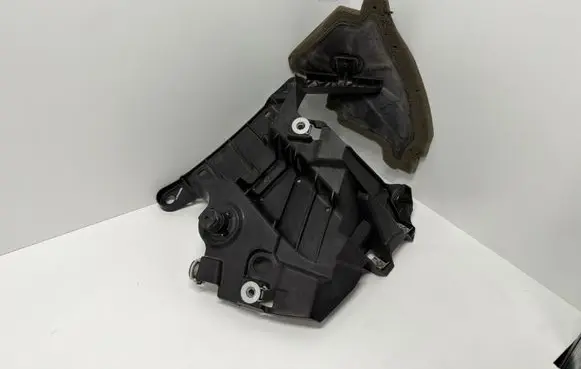 BMW X5 F15 Fender mounting bracket 7294543