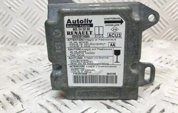 Renault Master II Airbag control unit/module 8200381668A