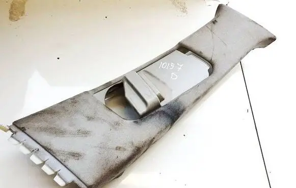 Mercedes-Benz E W211 (B) pillar trim (top) a2116920244 a2116902630