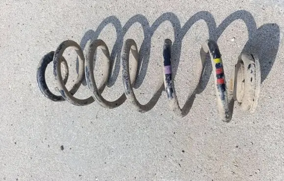 Citroen C4 I Rear coil spring