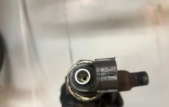 Ford Transit Fuel injector 6C1Q9K546AC