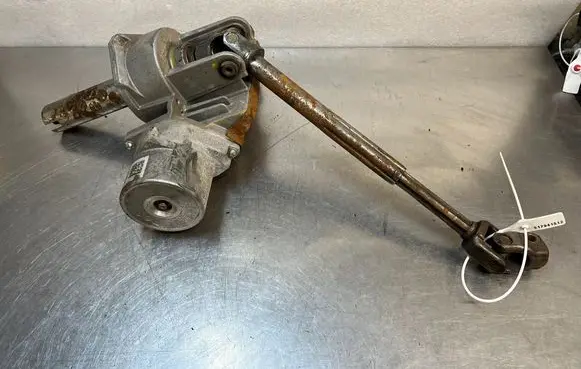 Fiat Grande Punto Steering wheel axle 
