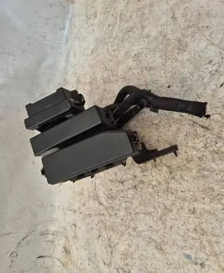 Renault Kadjar Relay mounting block