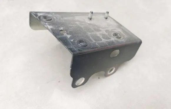 Volvo XC90 Radiator support slam panel bracket 