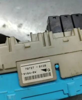 Mitsubishi Grandis Fuse module MR587655