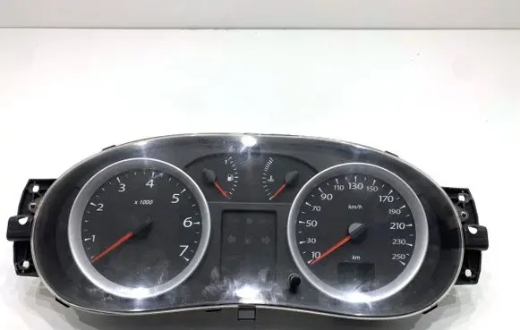 Renault Thalia II Speedometer (instrument cluster) 8200748172
