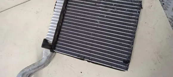 Ford C-MAX I Coolant radiator