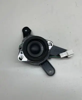 Lexus IS 220D-250-350 Front door high frequency speaker 8616053250 C8F17