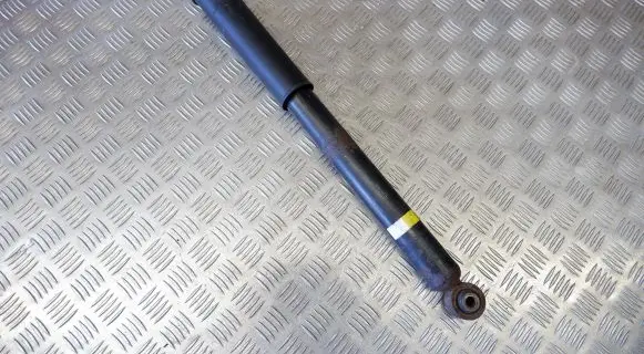 Nissan Leaf II (ZE1) Rear shock absorber/damper 562105SJ1A