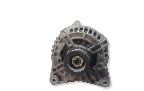 Opel Vivaro Generator/alternator 