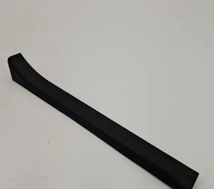 Nissan Leaf II (ZE1) Front sill trim cover 769B53NL0A