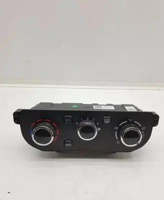 Dacia Spring Climate control unit 221011A372 WQT100D050