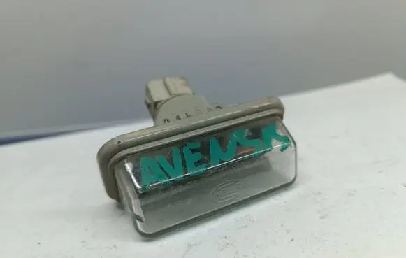 Toyota Avensis T250 Number plate light E1001479 001479