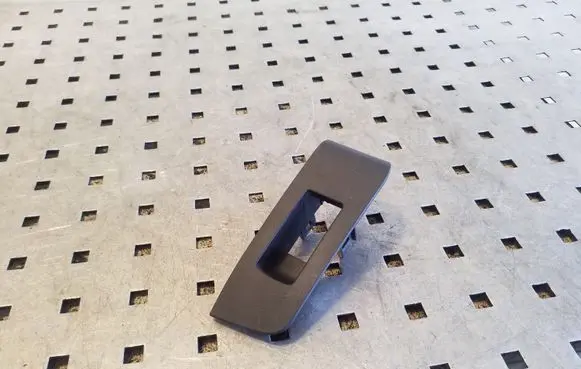 Nissan X-Trail T31 Rear door window switch trim 82960JG00A