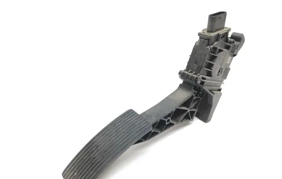 Mercedes-Benz A W177 Accelerator throttle pedal A1773001800 6PV01293404 050320132354