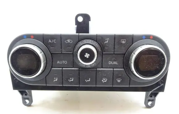 Nissan Qashqai Climate control unit 27500BB60A