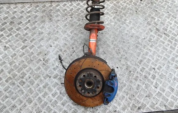 Volkswagen Golf VI Front wheel hub spindle knuckle