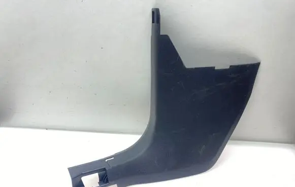 Foot area side trim