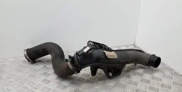 Audi A4 S4 B8 8K Intercooler hose/pipe 8K0145673AK