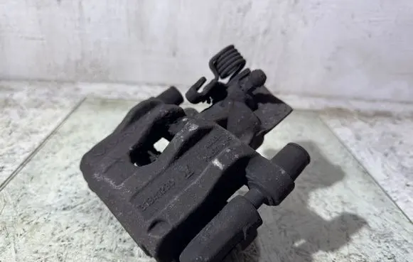 Volvo V40 Rear brake caliper 31341230