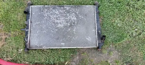 Ford Mondeo Mk III Coolant radiator