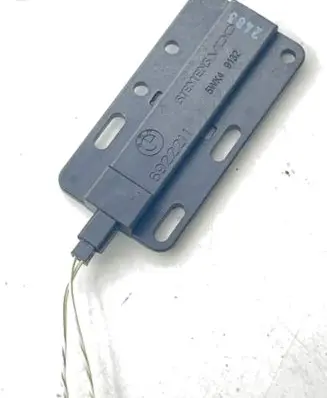 BMW 3 E90 E91 Keyless (KESSY) go control unit/module 6922211
