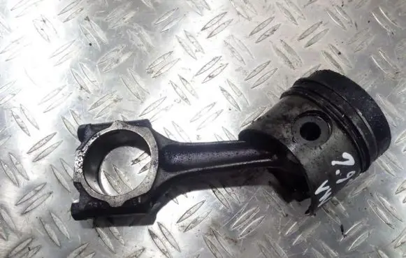 Volkswagen Transporter - Caravelle T4 Piston with connecting rod