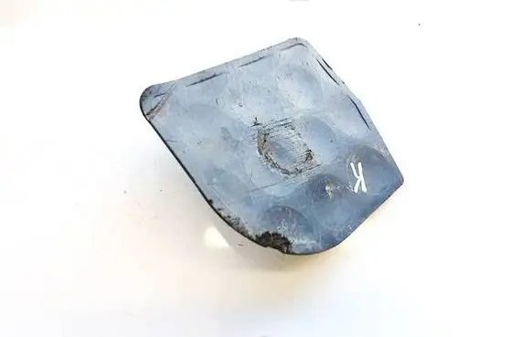 Volkswagen PASSAT B7 Engine splash shield/under tray 3C0825961
