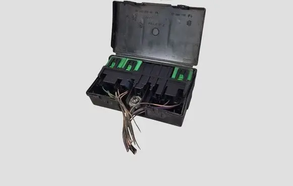 Citroen C4 I Picasso Fuse box set 9632229480 970861000
