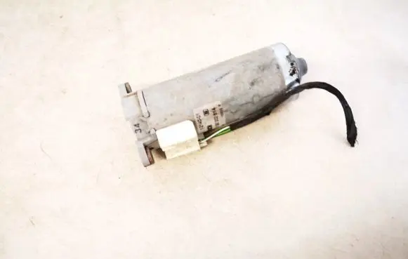 BMW 5 E60 E61 Seat adjustment motor 0130002614