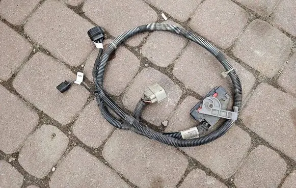 Opel Insignia B Fuel injector wires 84086417-