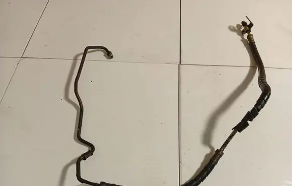 Toyota Avensis T250 Power steering hose/pipe/line 