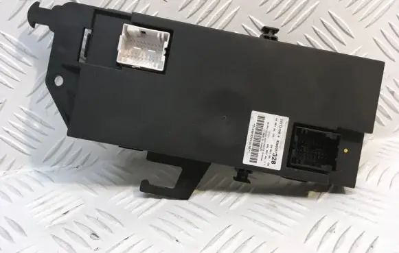Renault Espace III Comfort/convenience module 8200357328