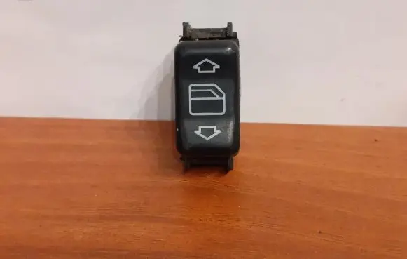 Mercedes-Benz E W124 Electric window control switch 1248209410 03809730