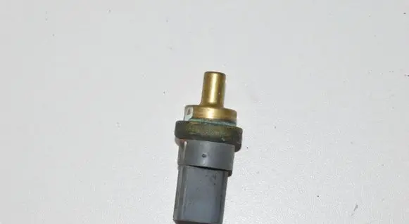 Rover 75 Oil temperature sensor 06A919501