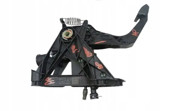 Skoda Karoq Clutch pedal 5Q0721059HD