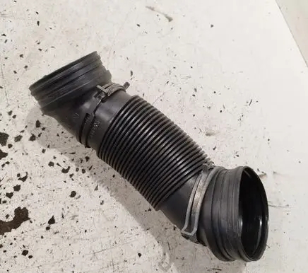 Audi A3 S3 8P Air intake hose/pipe 1K0129684L