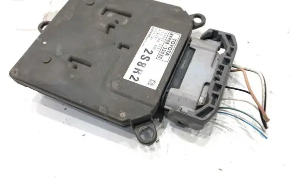 Toyota Camry VIII XV70 Voltage converter/converter module 8990833030