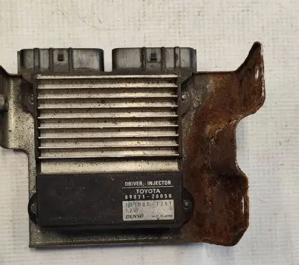 Toyota Land Cruiser (J120) Fuel injection control unit/module 8987120050 1310001261